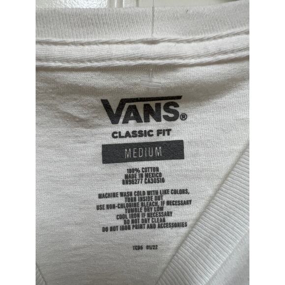 Vans Classic Fit T Shirt Size Medium   - new without tag - Picture 3 of 4